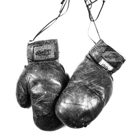 The Signed Rawlings Gloves Print - featured image
