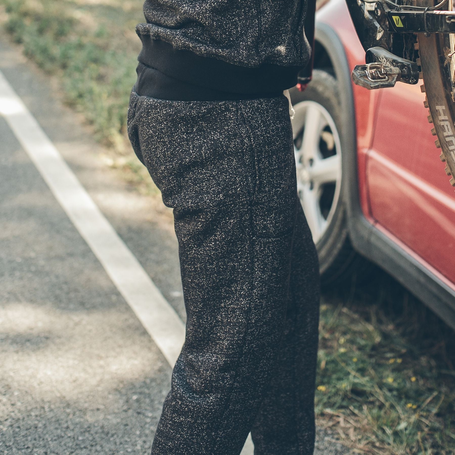 The Women's Apres Sweatpant in Salt and Pepper Fleece: Alternate Image 5, Pants by Taylor Stitch