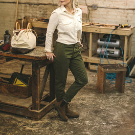 The Abel Pant in Army Green: Alternate Image 1