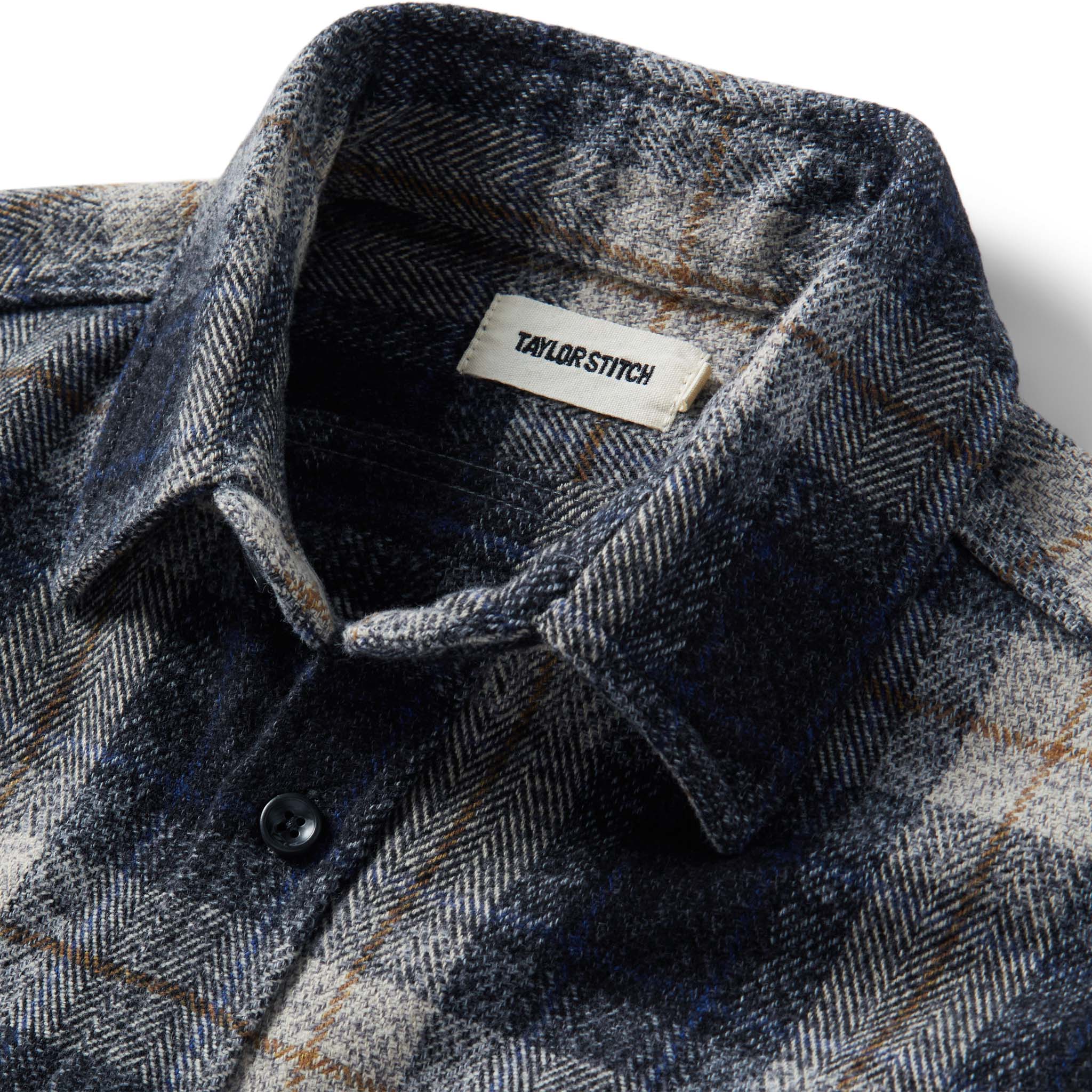  material shot of the collar on The Utility Shirt in Navy Jaspe Herringbone Plaid, Wovens by Taylor Stitch