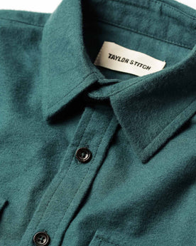 material shot of collar, Wovens by Taylor Stitch