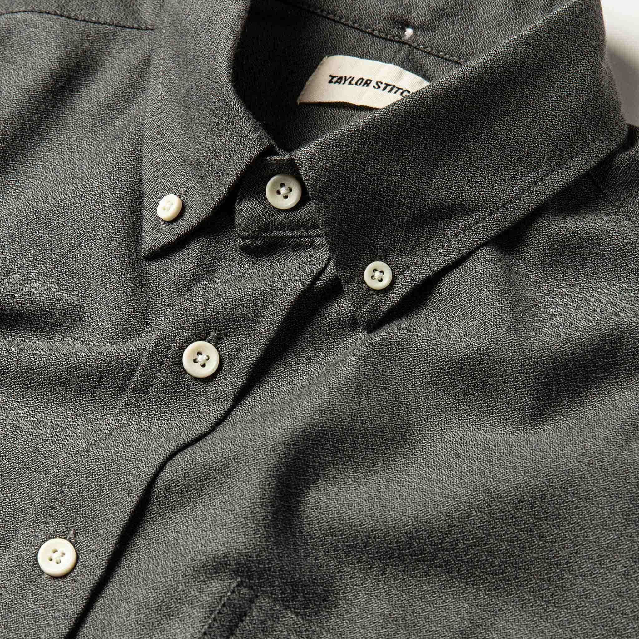 material shot of collar, Wovens by Taylor Stitch