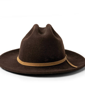 flatlay of hat laying down, Accessories by Taylor Stitch